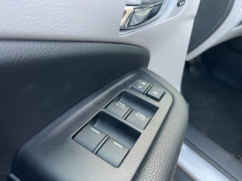 Used 2019 Honda Pilot EX-L image 12