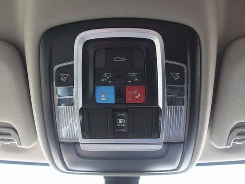 Used 2024 RAM 2500 Limited w/ Towing Technology Group image 46