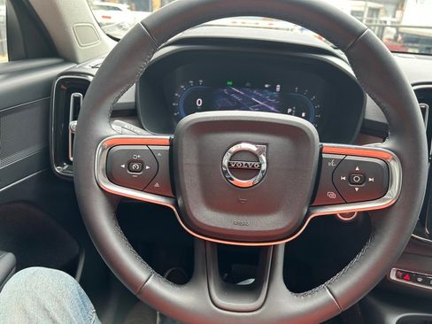 Certified 2025 Volvo XC40 B5 Plus w/ Climate Package image 33