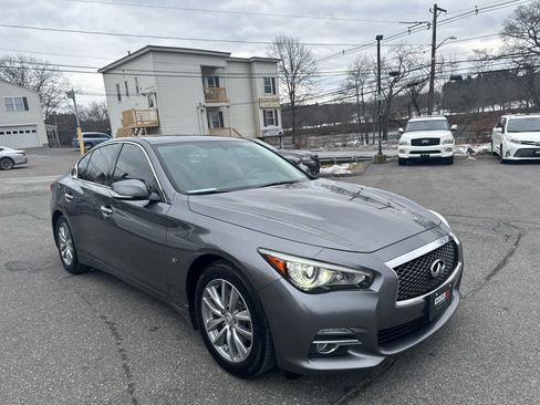 Used 2015 INFINITI Q50 Premium w/ Navigation Package image 5