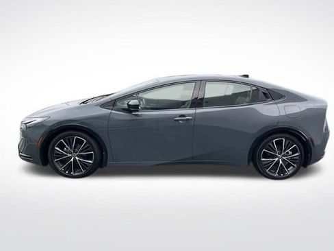 Used 2023 Toyota Prius XLE FWD image 13