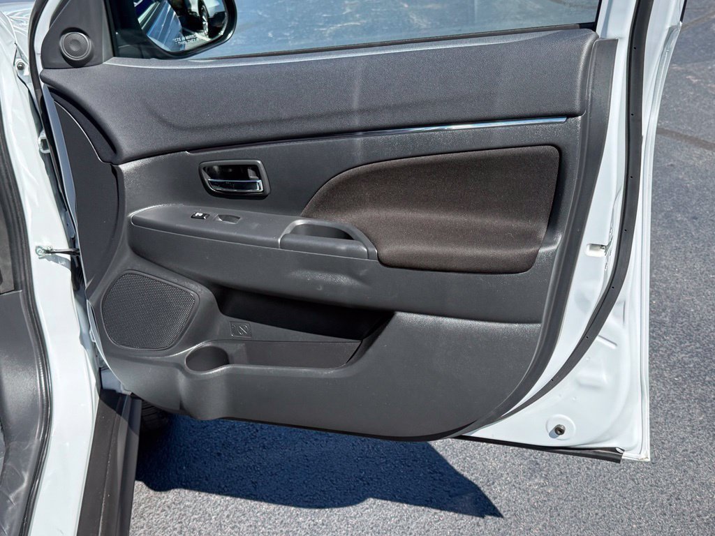 Used 2025 Mitsubishi Outlander Sport ES AWD/4WD image 23
