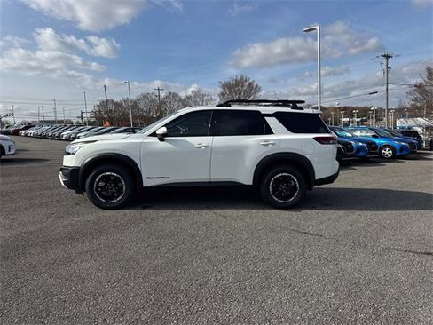 New 2025 Nissan Pathfinder Rock Creek image 7