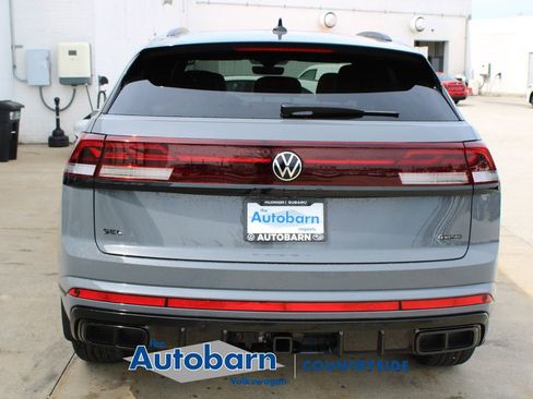 New 2026 Volkswagen Atlas Cross Sport SEL R-Line AWD/4WD image 5