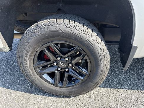 Used 2022 Chevrolet Silverado 1500 LT Trail Boss w/ LT Trail Boss Premium Package AWD/4WD image 17