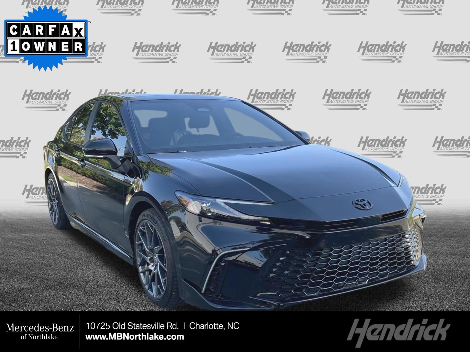 Used 2025 Toyota Camry XSE FWD image 1
