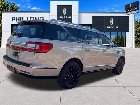 Used 2021 Lincoln Navigator L Reserve AWD/4WD image 8