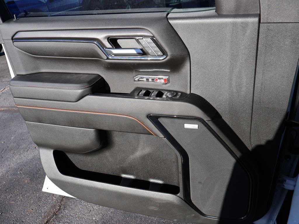 Used 2023 GMC Sierra 1500 AT4 w/ AT4 Premium Package AWD/4WD image 38