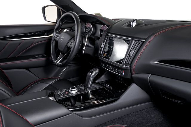 Used 2024 Maserati Levante GT Ultima AWD/4WD image 47