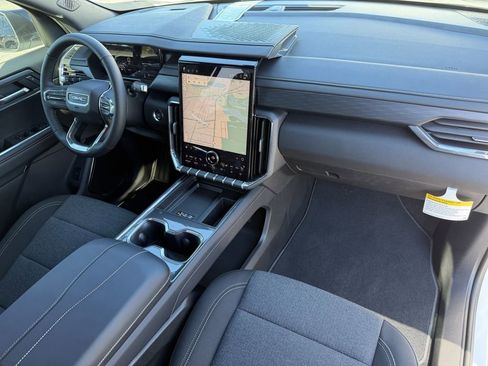 New 2025 GMC Acadia Elevation AWD/4WD image 11