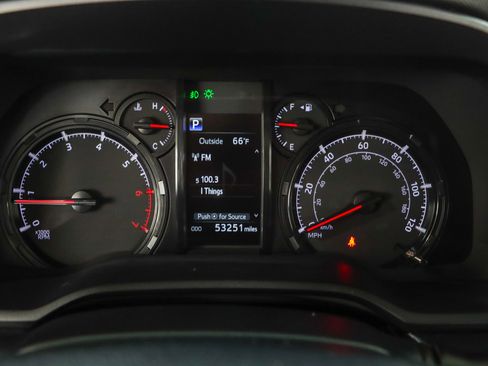 Used 2024 Toyota 4Runner SR5 Premium w/ Moonroof Package AWD/4WD image 16