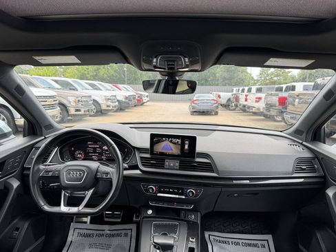 Used 2018 Audi SQ5 Premium Plus w/ S Sport Package AWD/4WD image 19