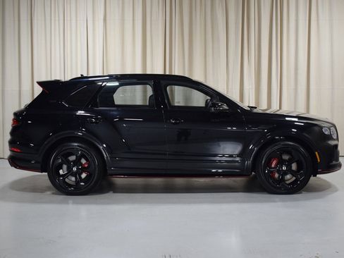 New 2025 Bentley Bentayga AWD/4WD image 5