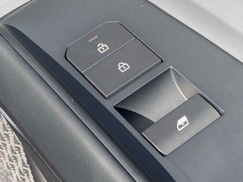 New 2026 Kia EV9 Light image 26