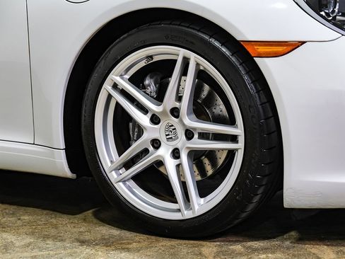 Used 2017 Porsche 911 Carrera image 47