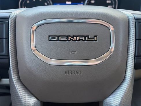 Certified 2021 GMC Yukon Denali image 7