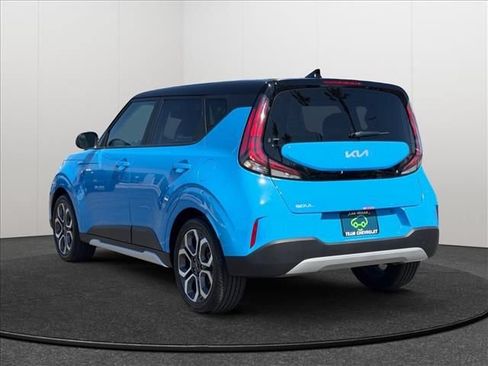 Used 2025 Kia Soul EX FWD image 3
