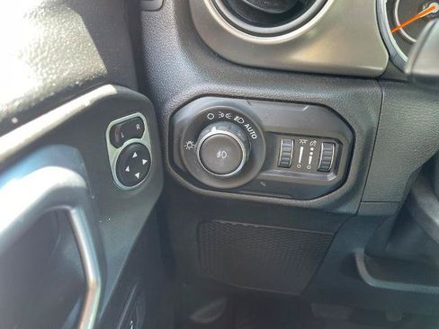 Used 2020 Jeep Wrangler Unlimited Sport S AWD/4WD image 21
