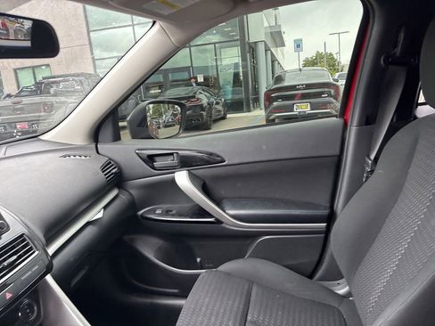 Used 2023 Mitsubishi Eclipse Cross LE AWD/4WD image 23