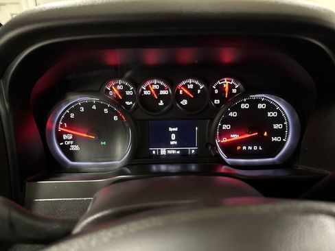 Used 2020 Chevrolet Silverado 1500 Custom w/ Custom Value Package image 12