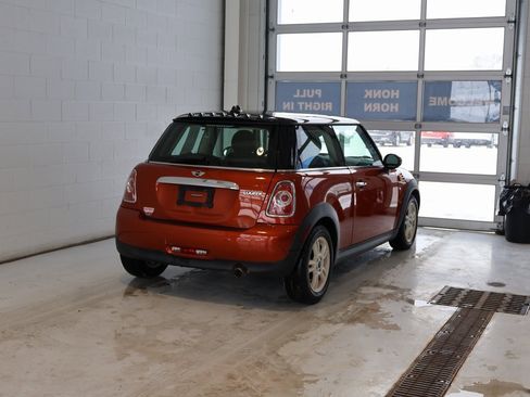 Used 2012 MINI Cooper Hardtop image 3