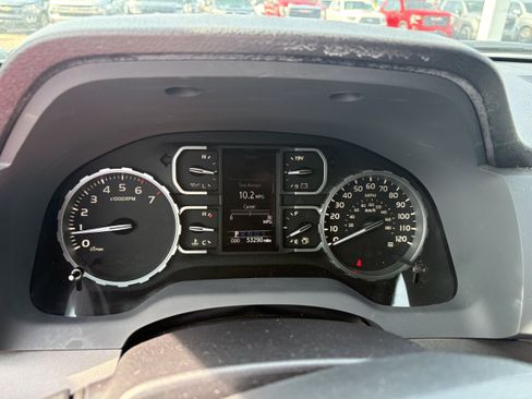 Used 2019 Toyota Tundra SR5 w/ SR5 Upgrade Package AWD/4WD image 3