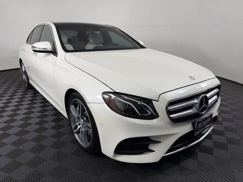 Used 2017 Mercedes-Benz E 300 4MATIC image 3