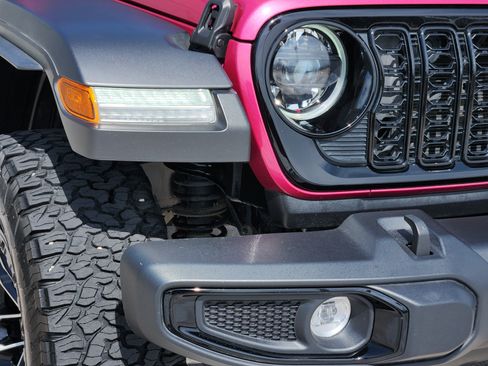 Used 2024 Jeep Wrangler Unlimited Sport AWD/4WD image 10