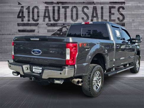 Used 2017 Ford F250 Lariat w/ Lariat Value Package AWD/4WD image 3