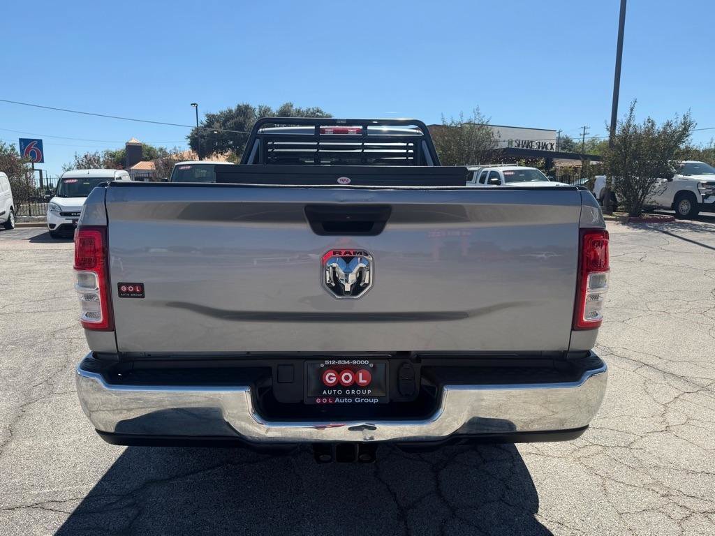 Used 2022 RAM 2500 Tradesman RWD image 4