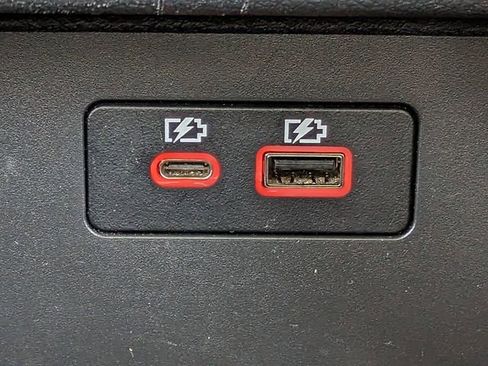 Used 2024 Nissan Frontier SV image 21