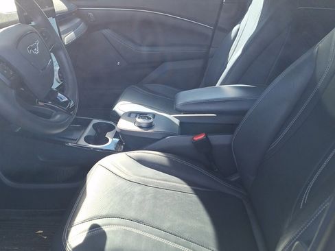 Used 2023 Ford Mustang Mach-E Premium image 8