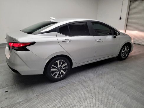 Used 2020 Nissan Versa SV image 10