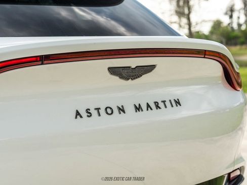 Used 2021 Aston Martin DBX image 67