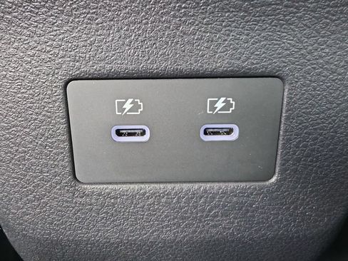 New 2026 Nissan Kicks SR w/ Cold Weather Package FWD image 38