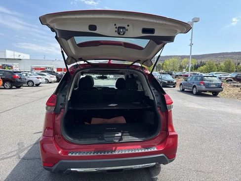 Used 2017 Nissan Rogue SV w/ Sun & Sound Touring Package AWD/4WD image 11