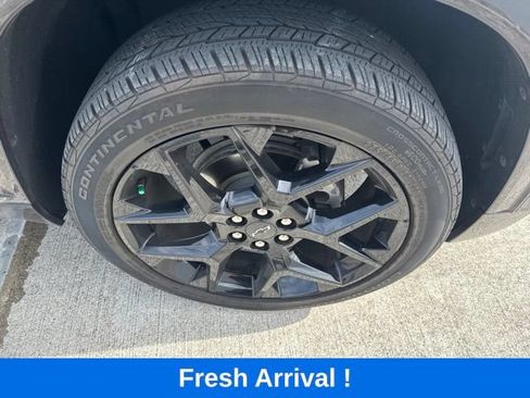 Used 2024 Chevrolet Traverse RS FWD image 25
