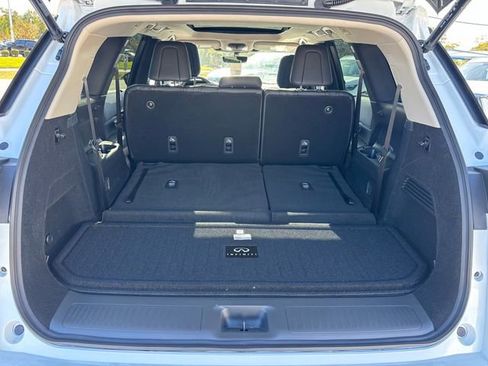 New 2026 INFINITI QX60 Luxe w/ Cargo Package image 17