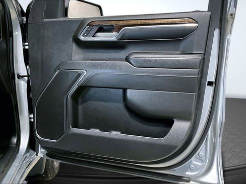 Used 2024 GMC Sierra 1500 Elevation image 26