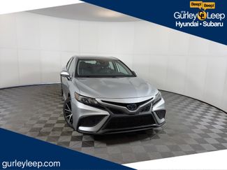 Used 2021 Toyota Camry SE video 1
