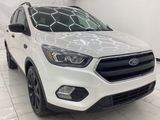 Used 2018 Ford Escape SE w/ SE Sport Appearance Package image 3