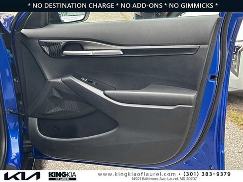 Used 2023 Kia Seltos LX AWD/4WD image 15