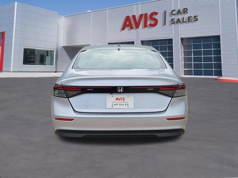 Used 2025 Honda Accord LX image 7