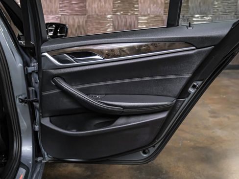 Used 2017 BMW 530i image 41