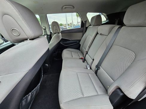 Used 2014 Hyundai Santa Fe GLS FWD image 15