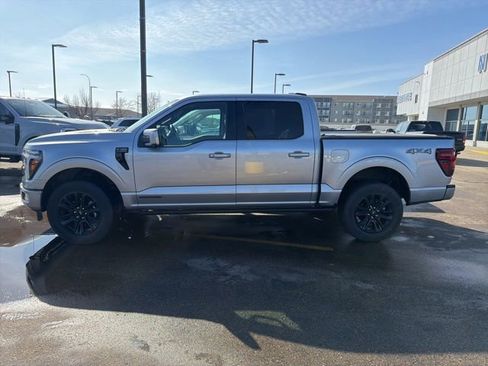 Used 2025 Ford F150 Platinum image 5