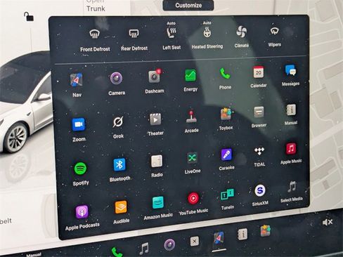 Used 2023 Tesla Model 3 Standard Range image 16