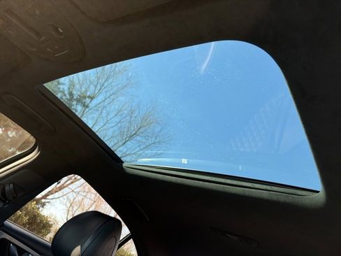 Used 2021 Genesis G70 3.3T w/ Sport Package image 26