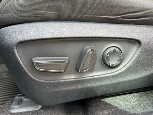 Used 2023 Toyota RAV4 XLE w/ Convenience Package image 16