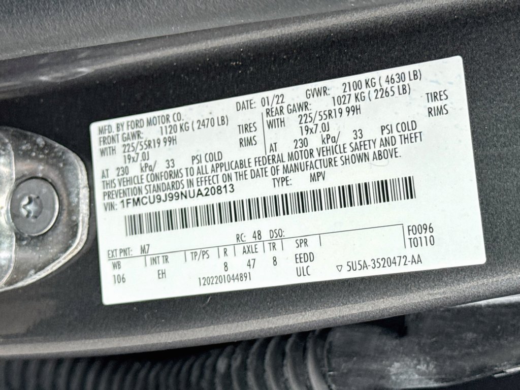 Used 2022 Ford Escape Titanium w/ Class II Trailer Tow Package AWD/4WD image 31
